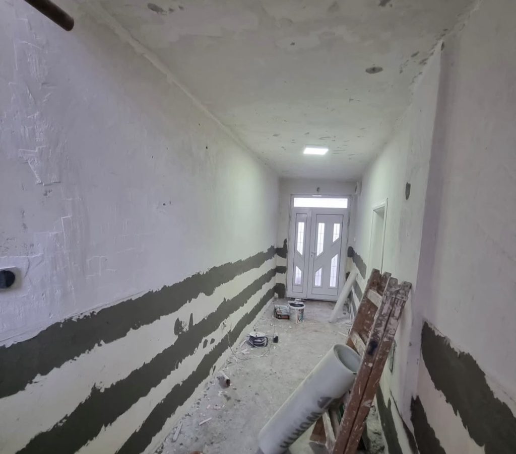 Sanacija i gletovanje zidova tokom renoviranja