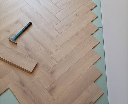 Laminat riblja kost, parket i keramika