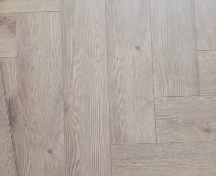 laminat-riblja-kost-parket-keramika-novo-u-ponudi